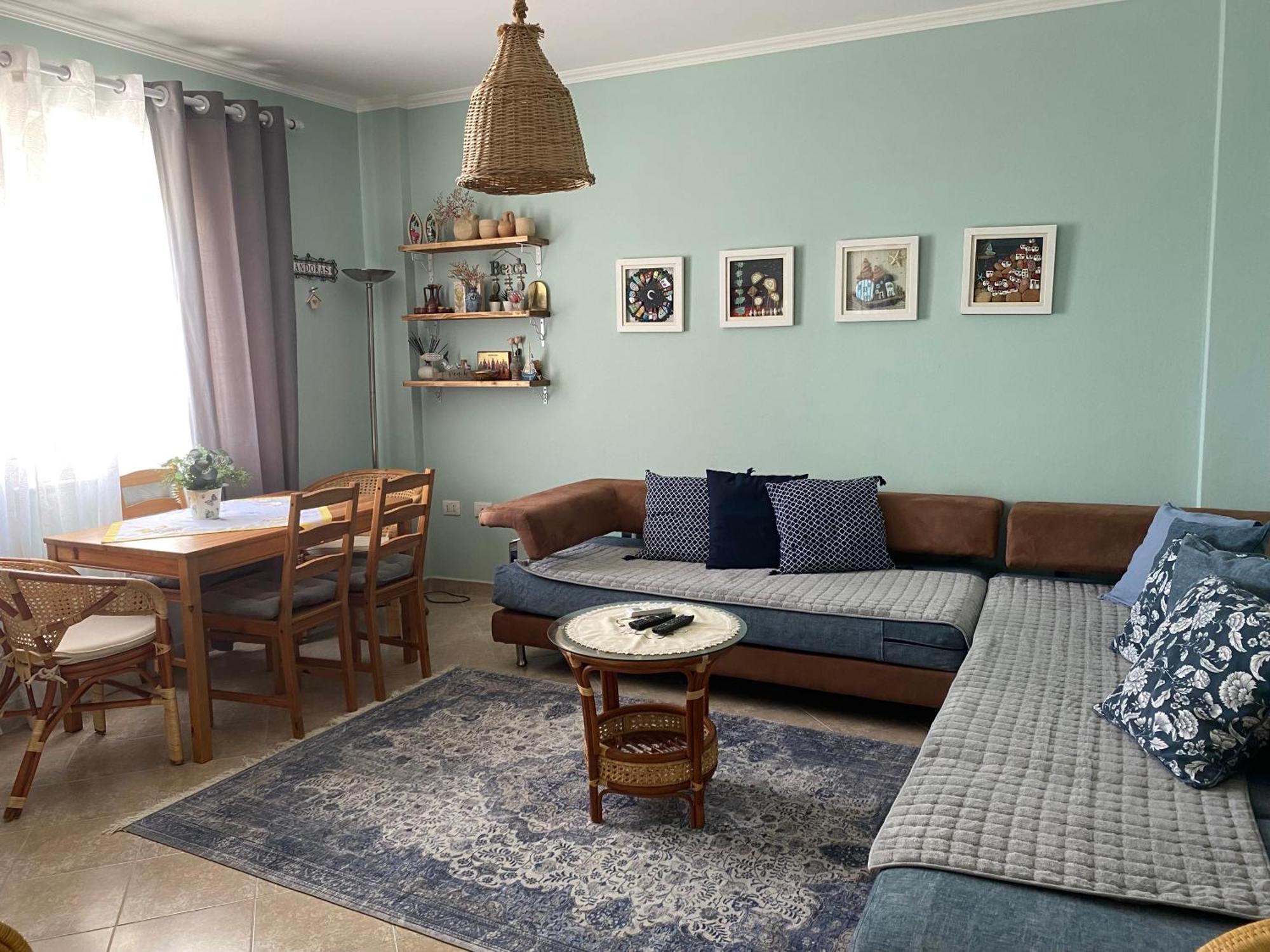 Pandora's Seaview Apartment *